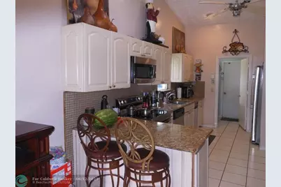 8706 NW 83rd St, Tamarac, FL 33321 - Photo 5