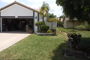 8706 NW 83rd St, Tamarac, FL 33321 - Photo 3