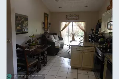 8706 NW 83rd St, Tamarac, FL 33321 - Photo 25