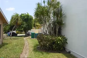 8706 NW 83rd St, Tamarac, FL 33321 - Photo 23