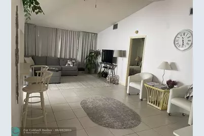 5675  Northpointe Lane, Boynton Beach, FL 33437 - Photo 5