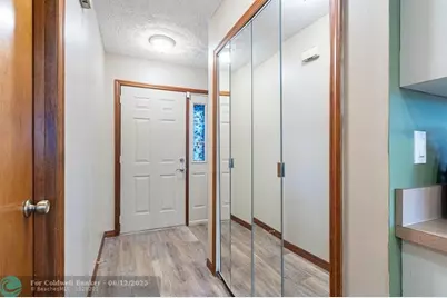 886 SE Odonnell Lane, Port Saint Lucie, FL 34983 - Photo 33