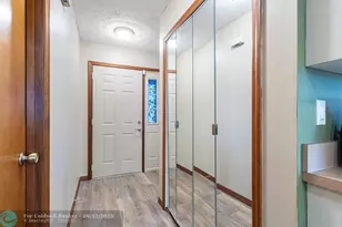 886 S E O'Donnell Ln, Port Saint Lucie, FL 34983 - Photo 33