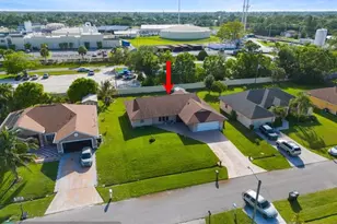 886 S E O'Donnell Ln, Port Saint Lucie, FL 34983 - Photo 43