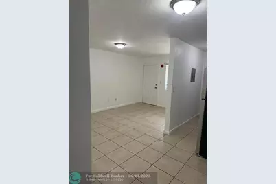 750 NW 56th St, Unit #17, Miami, FL 33127 - Photo 5