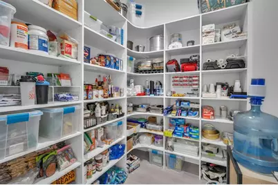 5827  Brookfield Cir W, Hollywood, FL 33312 - Photo 47