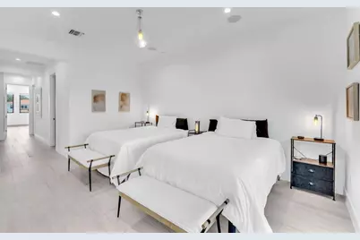 5827  Brookfield Cir W, Hollywood, FL 33312 - Photo 83