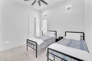 5827 Brookfield Cir W, Hollywood, FL 33312 - Photo 33