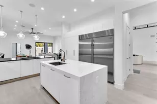 5827 Brookfield Cir W, Hollywood, FL 33312 - Photo 7