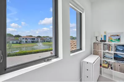 5827  Brookfield Cir W, Hollywood, FL 33312 - Photo 77