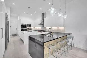 5827 Brookfield Cir W, Hollywood, FL 33312 - Photo 13