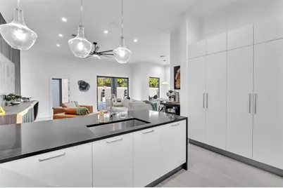 5827  Brookfield Cir W, Hollywood, FL 33312 - Photo 9