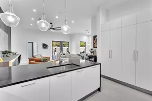 5827 Brookfield Cir W, Hollywood, FL 33312 - Photo 9