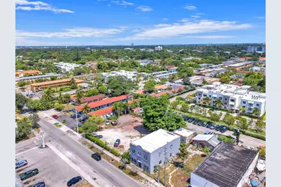 2135  Washington St, Hollywood, FL 33020 - Photo 27