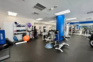 6001 N Ocean Dr, Hollywood, FL 33019 - Photo 35