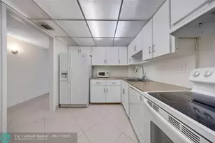 2850 N Palm Aire Dr, Pompano Beach, FL 33069 - Photo 5