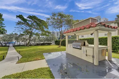 3200  Port Royale Dr N, Unit #905, Fort Lauderdale, FL 33308 - Photo 49