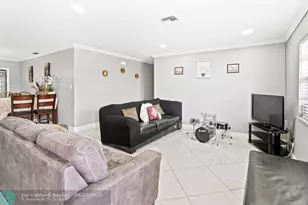 2721 NW 22nd St, Fort Lauderdale, FL 33311 - Photo 17