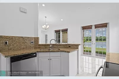 916 Savannah Falls Drive, Weston, FL 33327 - Photo 7