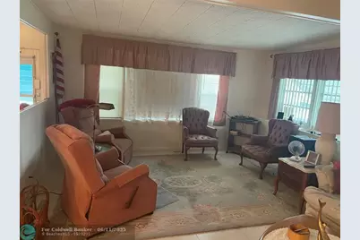 1888 SW 85th Ave, Davie, FL 33324 - Photo 3