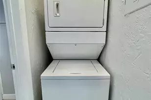 100 NE 12th St, Fort Lauderdale, FL 33304 - Photo 15