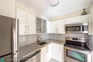 7925 SW 104th St, Miami, FL 33156 - Photo 7