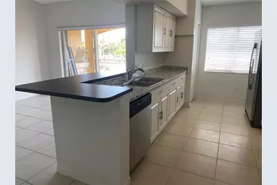 9640 NW 2nd St, Unit #5-302, Pembroke Pines, FL 33024 - Photo 11