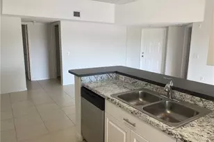 9640 NW 2nd St, Pembroke Pines, FL 33024 - Photo 7