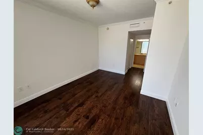 511 SE 5th Ave, Unit #911, Fort Lauderdale, FL 33301 - Photo 11