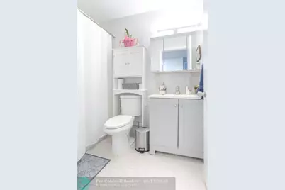 10675 W Clairmont Cir, Unit #202, Fort Lauderdale, FL 33321 - Photo 15