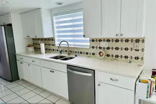 13309 NW 8th Ct, Sunrise, FL 33325 - Photo 5