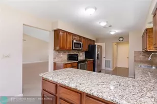 10821 Greentrail Dr, Boynton Beach, FL 33436 - Photo 9