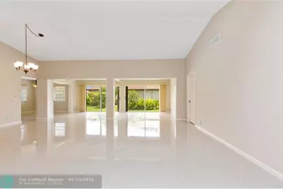 10821  Greentrail Dr, Boynton Beach, FL 33436 - Photo 7