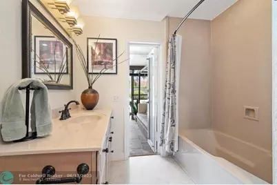 2750 NE 45th St, Lighthouse Point, FL 33064 - Photo 11