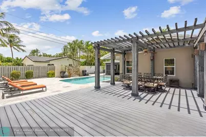 2750 NE 45th St, Lighthouse Point, FL 33064 - Photo 19