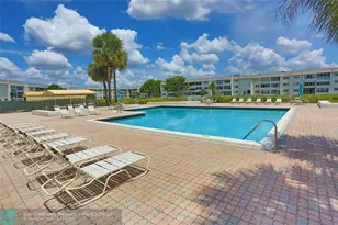 8225 Sunrise Lakes Blvd, Sunrise, FL 33322 - Photo 33