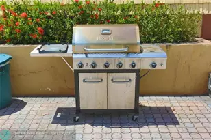 8225 Sunrise Lakes Blvd, Sunrise, FL 33322 - Photo 35