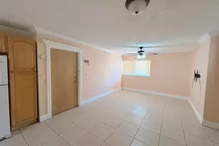 2760 W 62nd Pl, Hialeah, FL 33016 - Photo 17