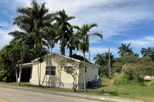 179 S Barfield Hwy, Pahokee, FL 33476 - Photo 9