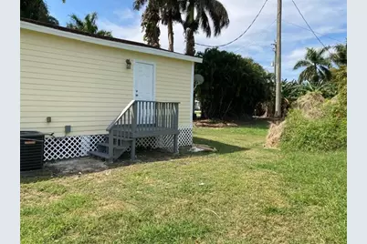 179 S Barfield Hwy, Unit #1, Pahokee, FL 33476 - Photo 5