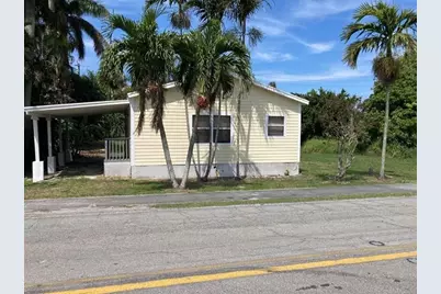 179 S Barfield Hwy, Unit #1, Pahokee, FL 33476 - Photo 1