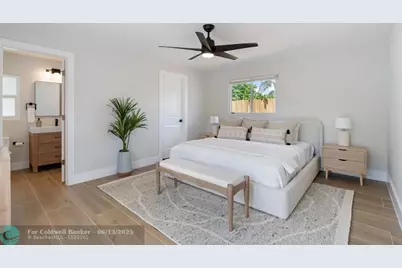 860 NE 34th St, Oakland Park, FL 33334 - Photo 13
