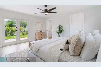 860 NE 34th St, Oakland Park, FL 33334 - Photo 15