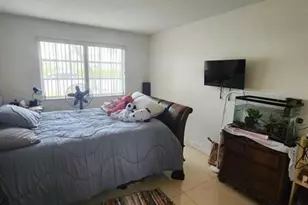 1801 NE 62nd St, Fort Lauderdale, FL 33308 - Photo 7