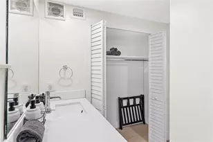 2621 NE 20th St, Pompano Beach, FL 33064 - Photo 27