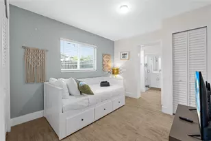 2621 NE 20th St, Pompano Beach, FL 33064 - Photo 23