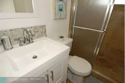 21 NE 57th Ct, Fort Lauderdale, FL 33334 - Photo 19