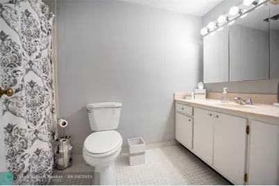 3850  Washington St, Unit #710, Hollywood, FL 33021 - Photo 9