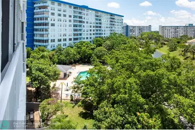 3850  Washington St, Unit #710, Hollywood, FL 33021 - Photo 17