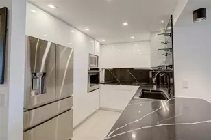 1 Las Olas Cir, Fort Lauderdale, FL 33316 - Photo 17